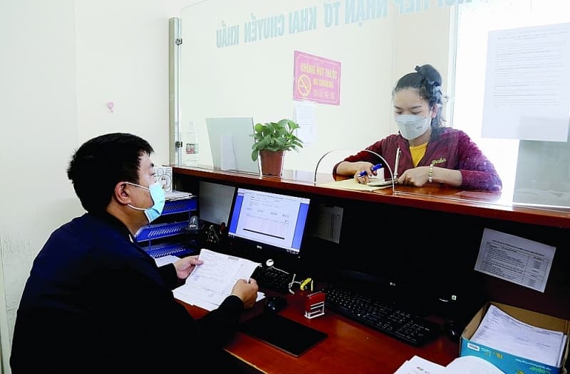 Import-export turnover of goods through Tan Thanh border gate grow sharply