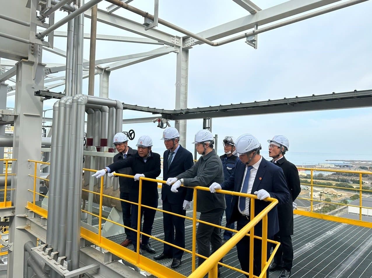 Japanese company strives to reduce CO2 emissions in response to AZEC