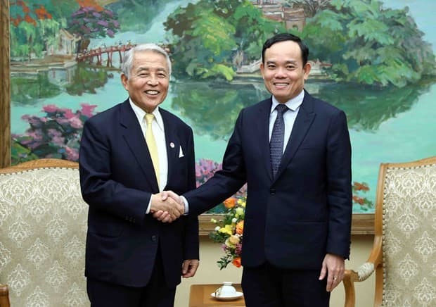Deputy PM receives Honorary Chairman of Japan’s Kyushu Economic Federation