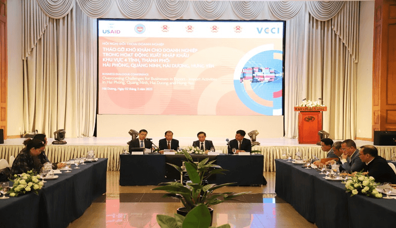 Removing difficulties for import-export enterprises in 4 provinces of the Eastern highway
