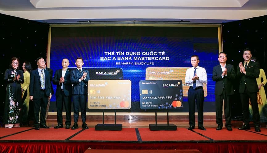 BAC A BANK offers new credit cards with incentives