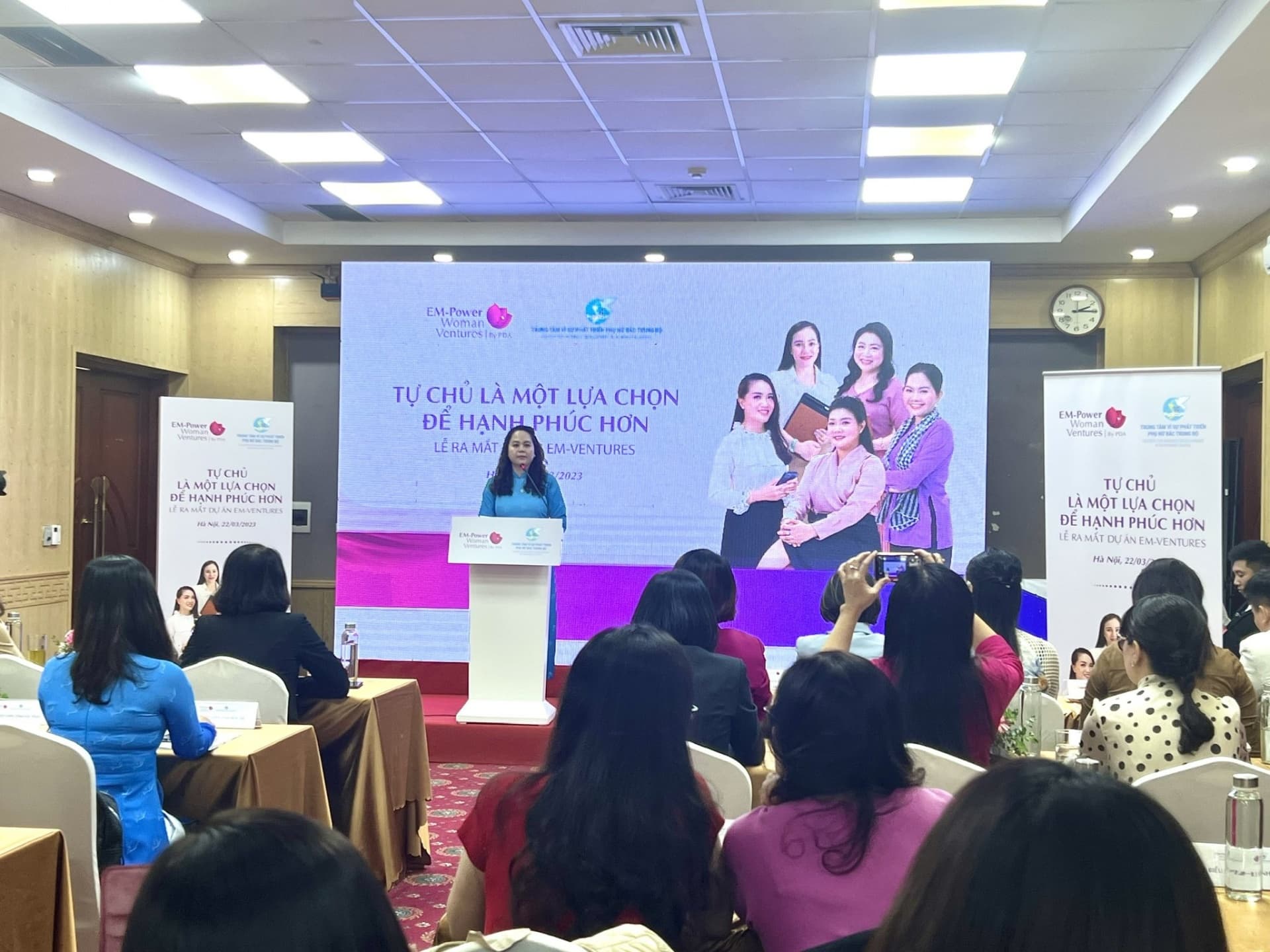 EM-Ventures seeks to help women in business