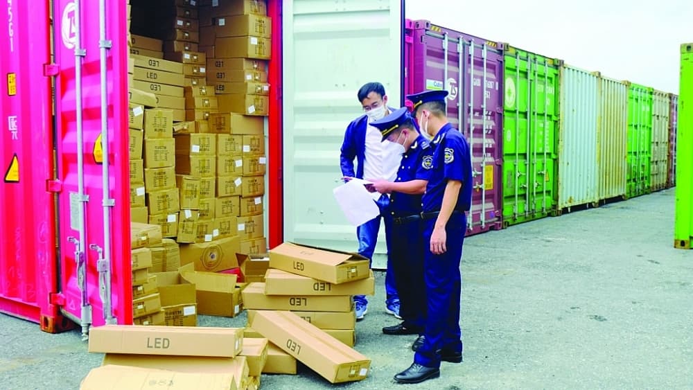 Import and export turnover in major markets plunges