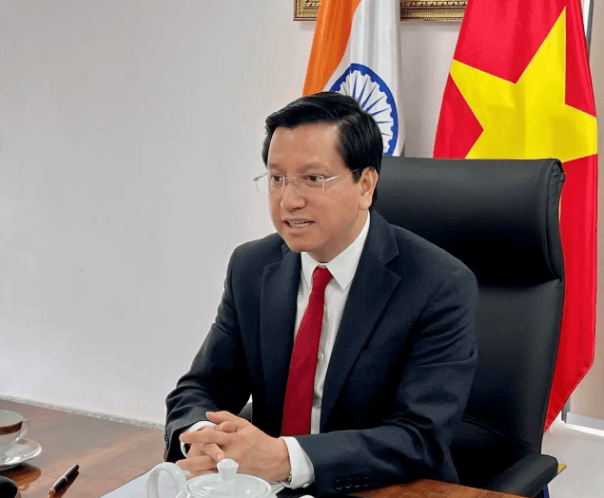 Ambassador Nguyen Thanh Hai meets overseas Vietnamese in India, Nepal