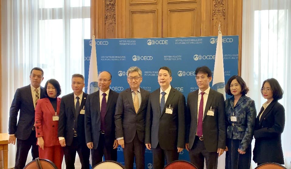 Vietnam Signs Multilateral Convention on Administrative Assistance in Tax Matters