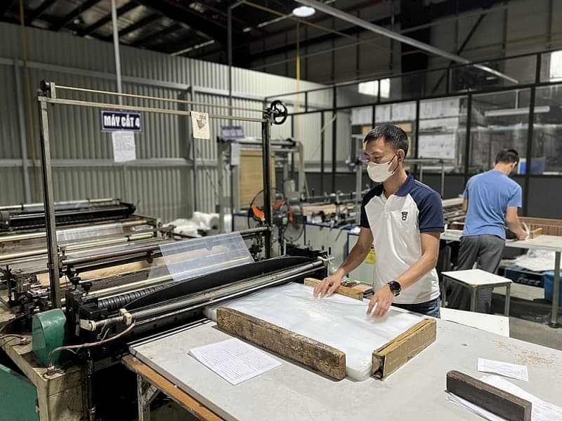 Addressing challenges for recovery of enterprises