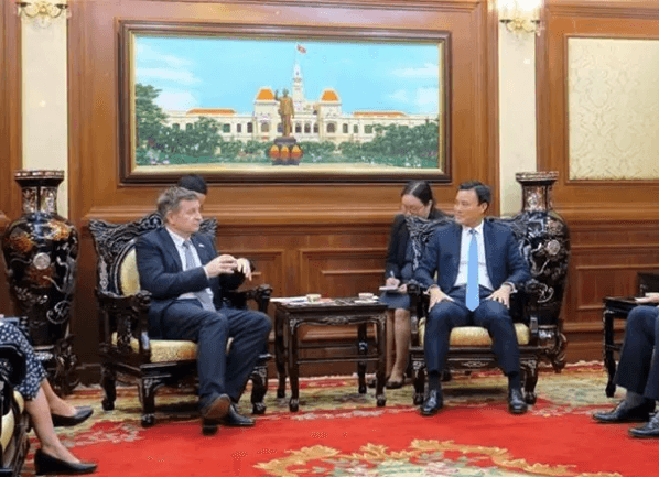 Ho Chi Minh City, Int'l Organisation of La Francophonie strengthen cooperation