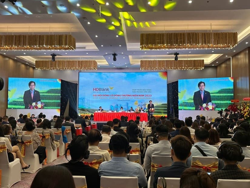 HDBank's leadership discusses strategy at AGM