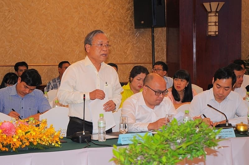 Urgently removing difficulties in capital to support exports