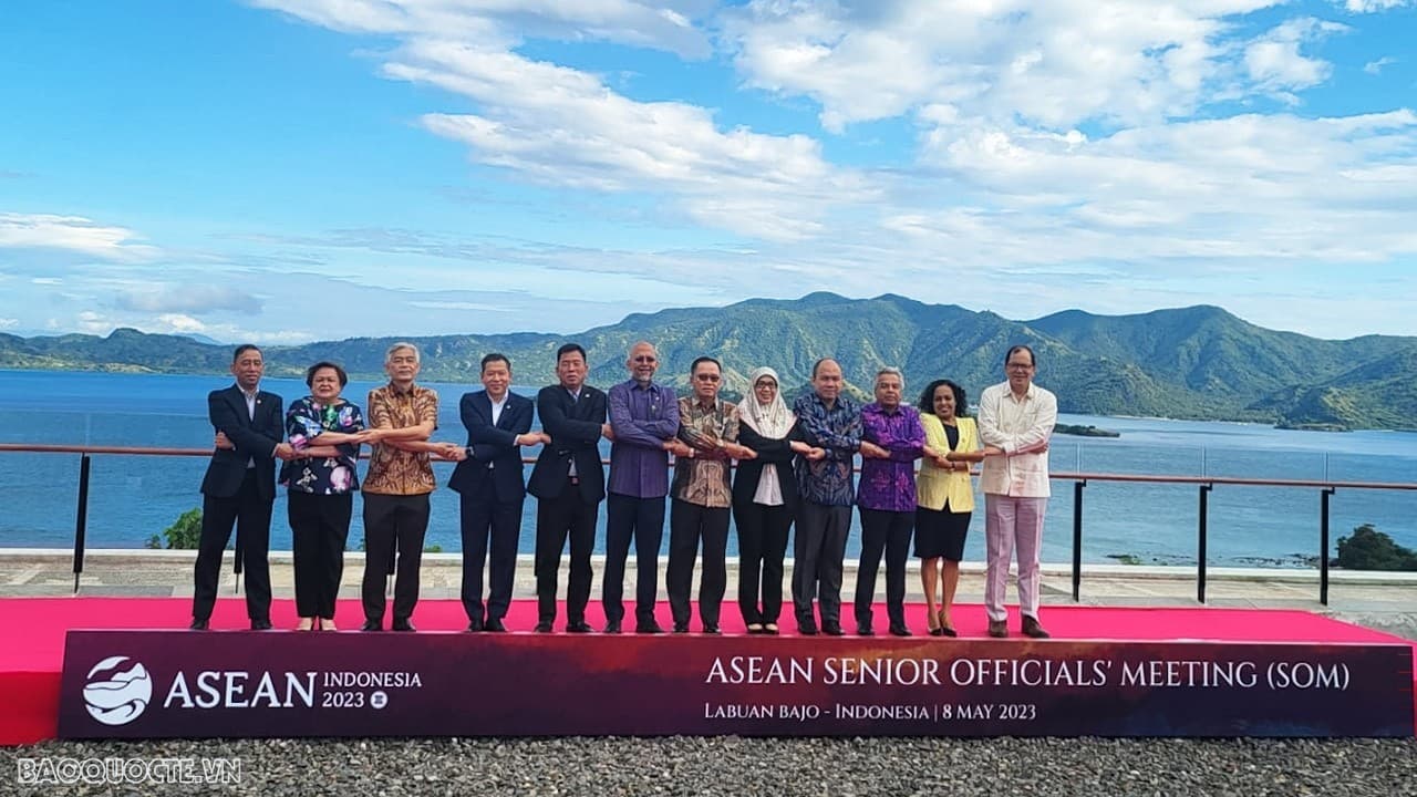 ASEAN Senior Officials meet on preparations for the 42nd ASEAN Summit