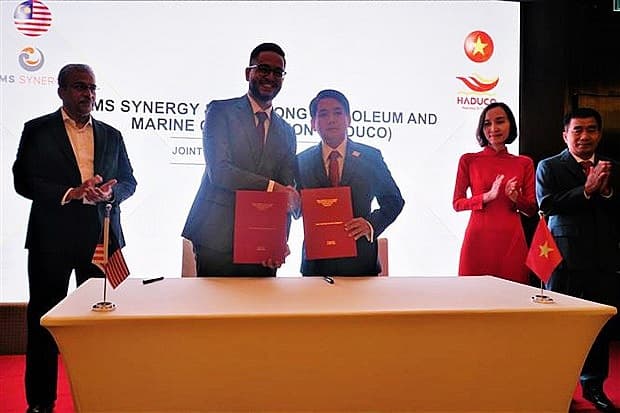 Vietnamese, Malaysian oil and gas service companies enter joint venture