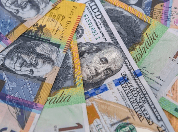 Reference exchange rate up 4 VND on May 17