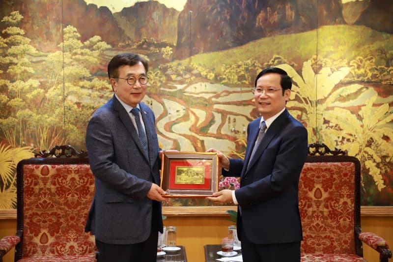 VCCI supports the plan to host the economic World EXPO in Busan, South Korea