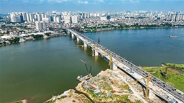 Phase 2 completes as main sections of Vinh Tuy Bridge 2 joined