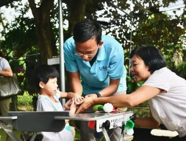 Vietnam, US launch next phase of flagship project to assist persons with severe disabilities