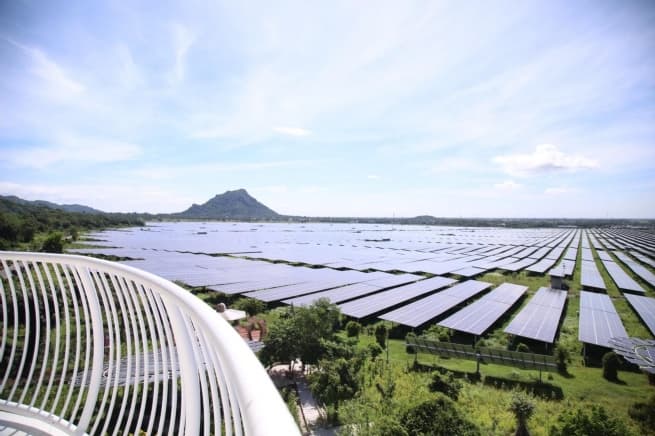 U.S. Consul General Visits An Hao Solar Farm