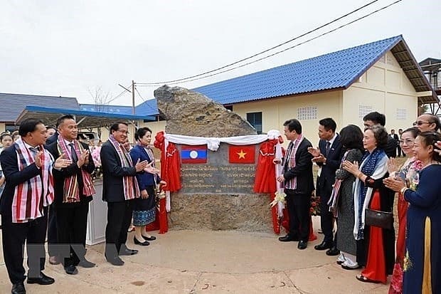 Vietnam helps Laos develop educational infrastructure: Lao media