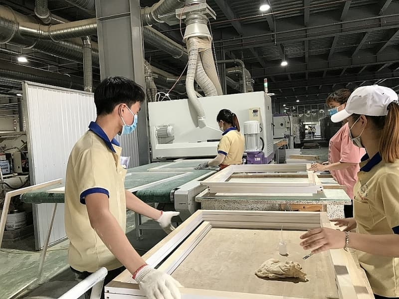 Wood businesses long to be "rescued" for tax refunds soon