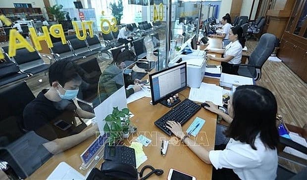 Deputy PM urges prioritising administrative reform in business