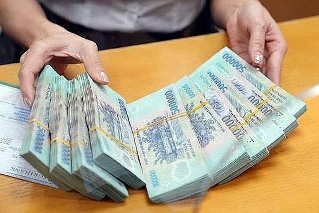 Establishing a trend of decreasing interest rates for the market