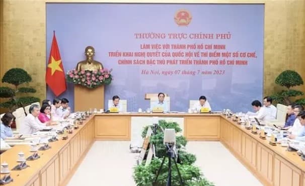 Joint efforts made to put in place specific mechanisms, policies for Ho Chi Minh City