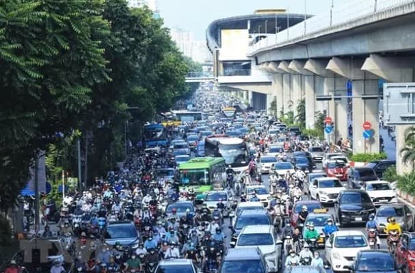 Restricting personal vehicles and promoting public transport key solutions for traffic safety: Deputy PM