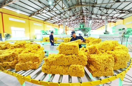Enterprises anxiously await tax refunds