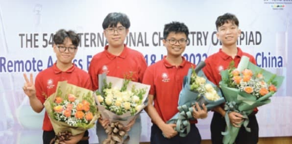 Vietnamese students win medals at International Biology Olympiad: MOET