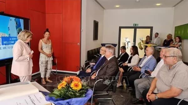 Vietnam seeks cooperation opportunities with German localities: Ambassador