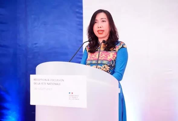 Deputy Minister of Foreign Affairs Le Thi Thu Hang attends the celebration of France’s National Day in Hanoi