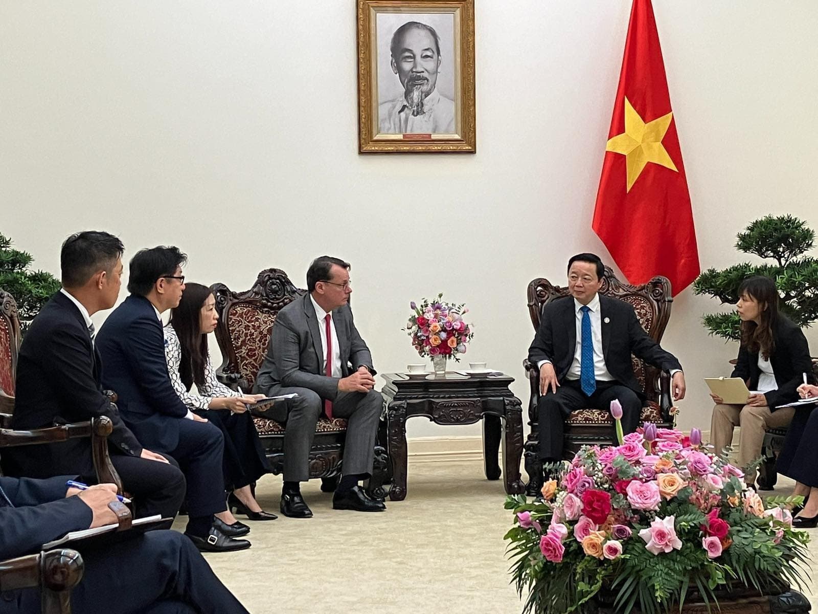Commitment made to bring Nghi Son LNG thermal power plant into operation in 2030