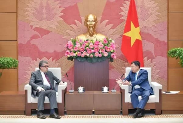 NA Committee welcomes Armenian Ambassador to Vietnam