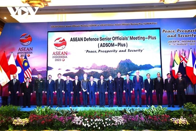 Viet Nam Attends ASEAN Defense Senior Officials’ Meeting-Plus