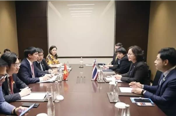 NA General Secretary meets Thai, Indonesian, Lao counterparts in Jakarta