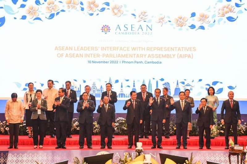 ASEAN - a "bright spot" in the world in 2023