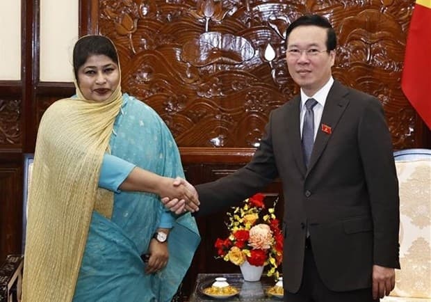 President Vo Van Thuong Receives Bangladeshi Ambassador Samina Naz