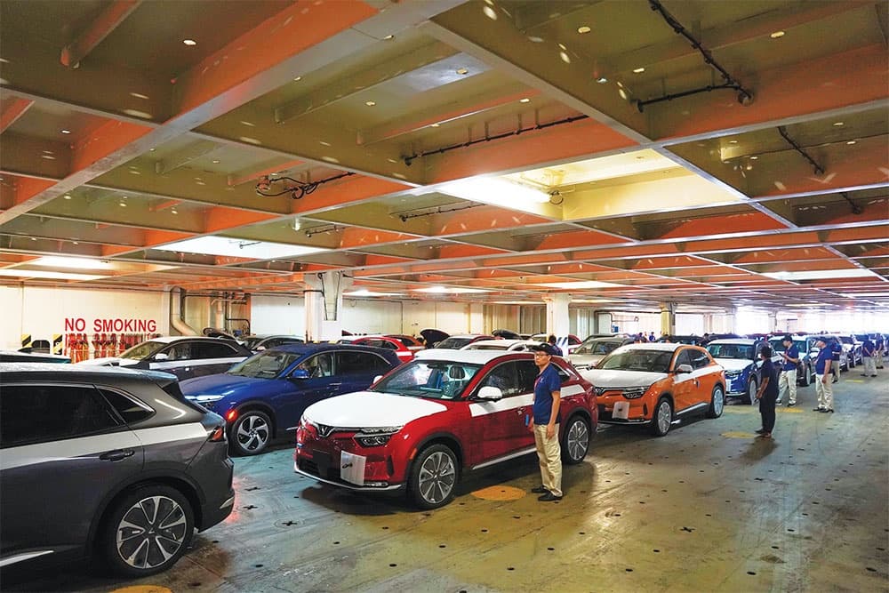 Insurance groups adjust to electric vehicle trends