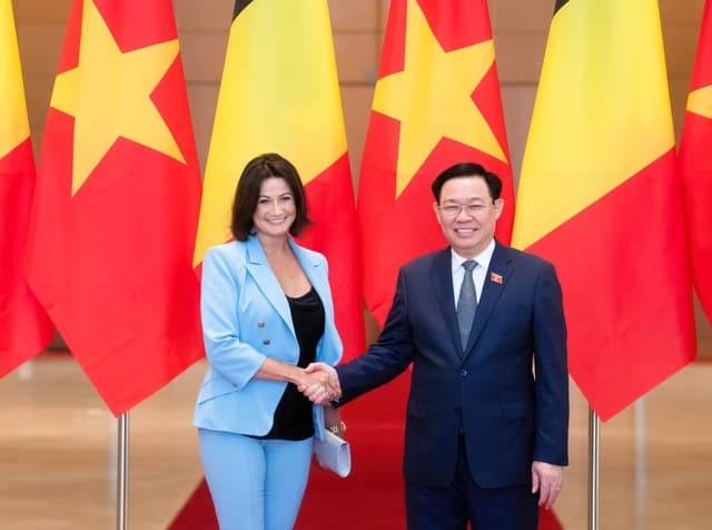Top Vietnamese, Belgian legislators hold talks