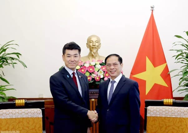 Foreign Minister hosts Japanese CDP leader