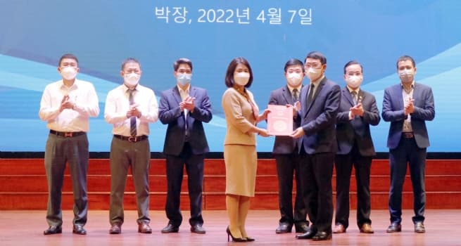 Supporting Firms to Enter Market Early and Do Business Smoothly