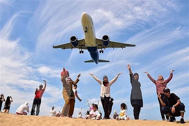 Thailand seeks air force flight slots to boost tourism