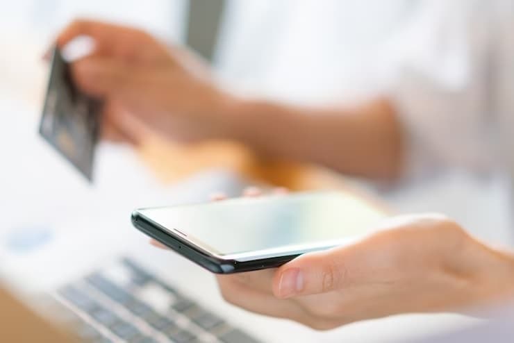 Vietnam banks support 'adopt and build' approach to digital transformation
