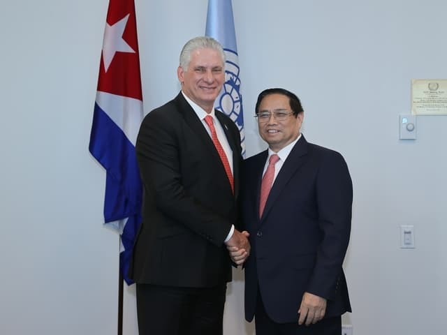 Prime Minister Meets Cuban, Polish, Thai Leaders in New York