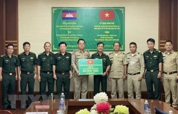 Vietnamese, Cambodian provincial Border Guard forces coordinate in border management