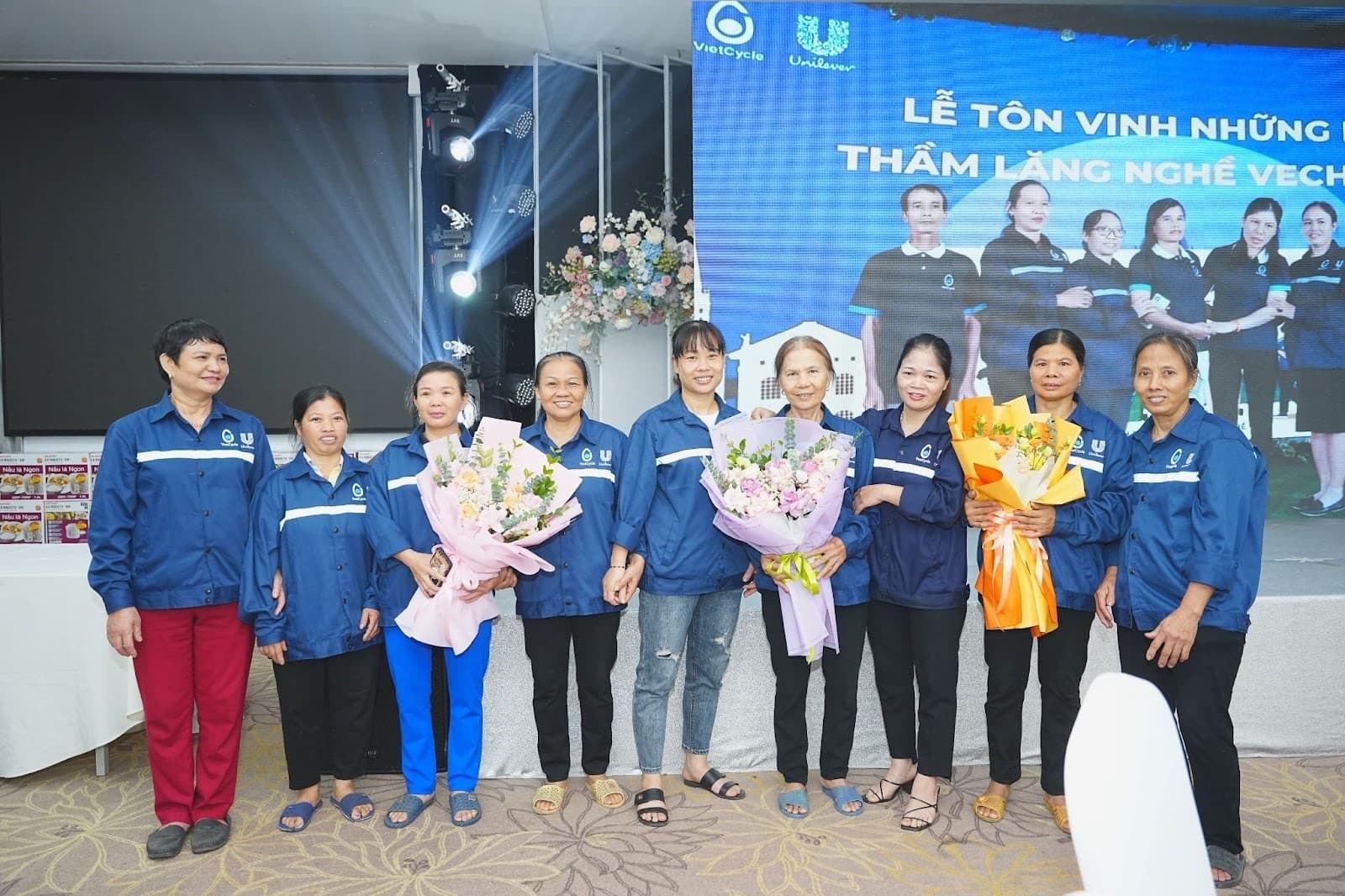 Unilever pays tribute to informal female waste collectors