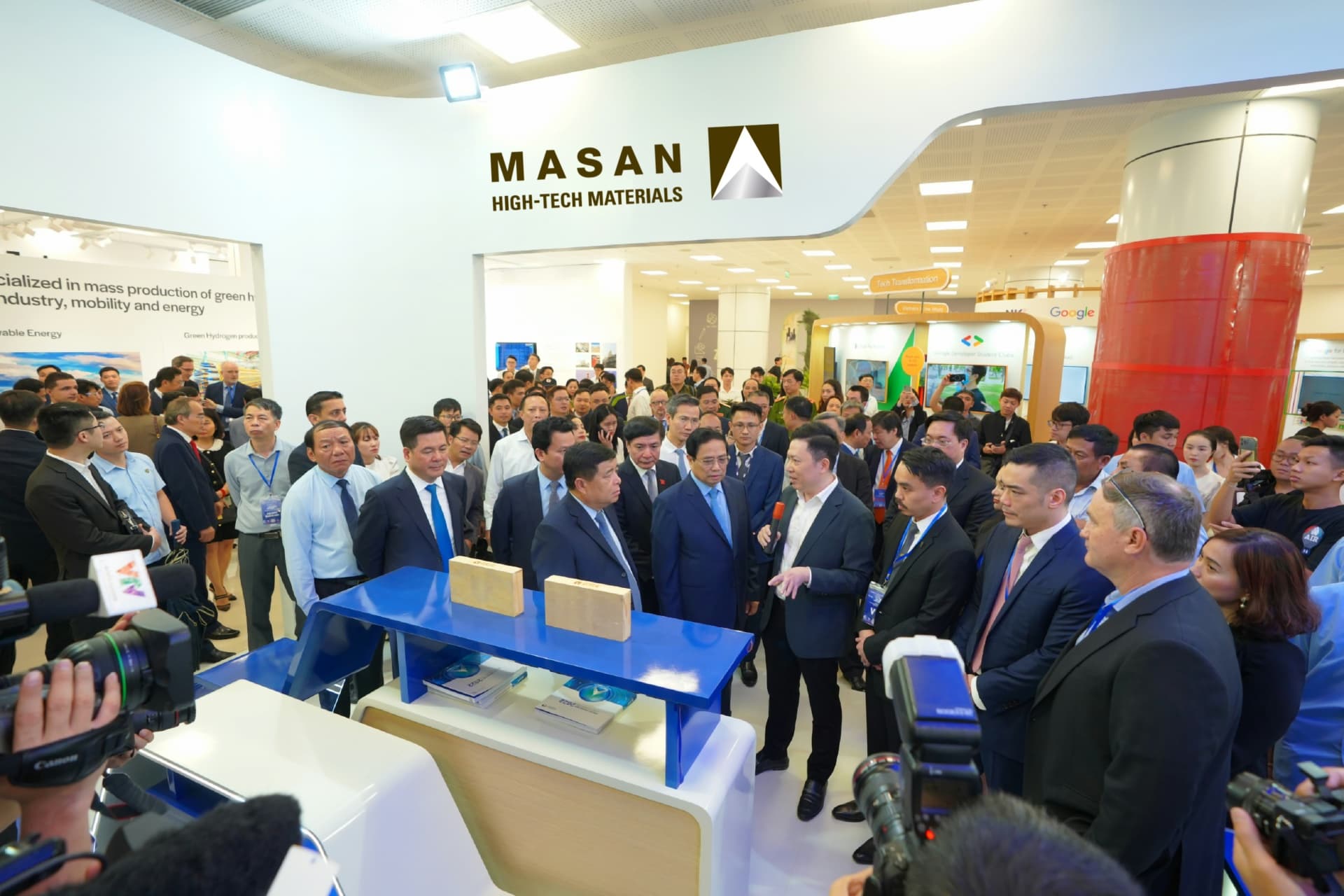 Vietnam hopes to promote energy transition from green hydrogen
