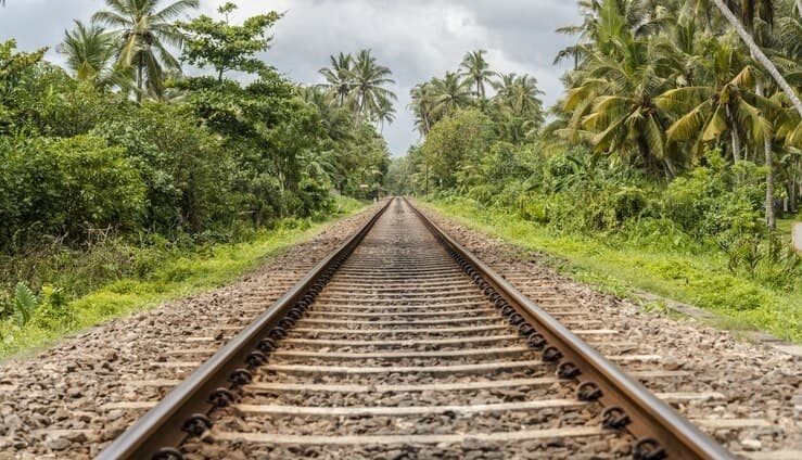 Laos, Thailand talk building of railway bridge over Mekong River