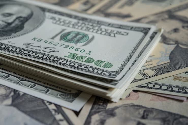 US Fed likely to hold rates again despite strong economic growth