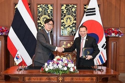 Thailand, RoK address issue on visa, illegal workers