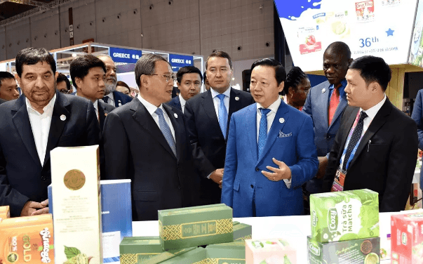 Vietnam attends 2023 China International Import Expo
